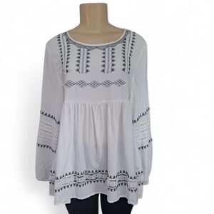 Grace + Karma White Embroidered Boho Peasant Top | Size S